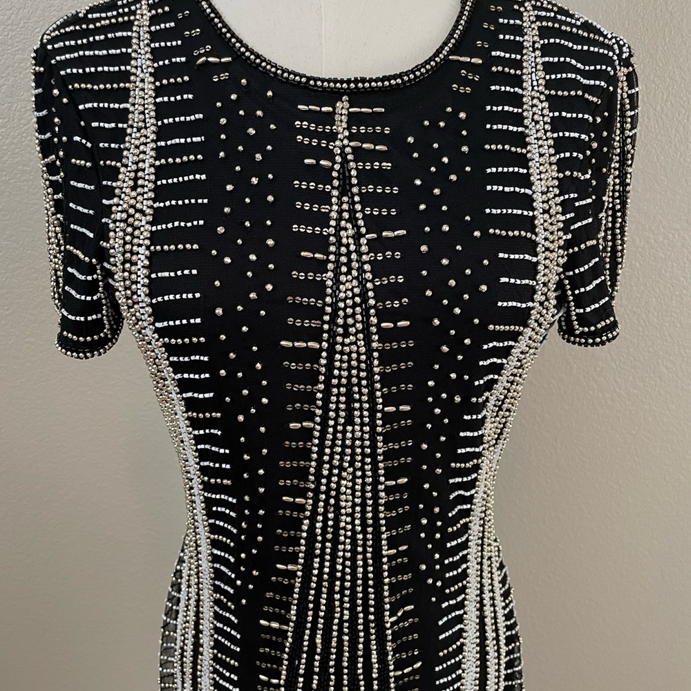 Parker Black Beaded Open Back Cocktail Dress Size 4 - Picture 4 of 9